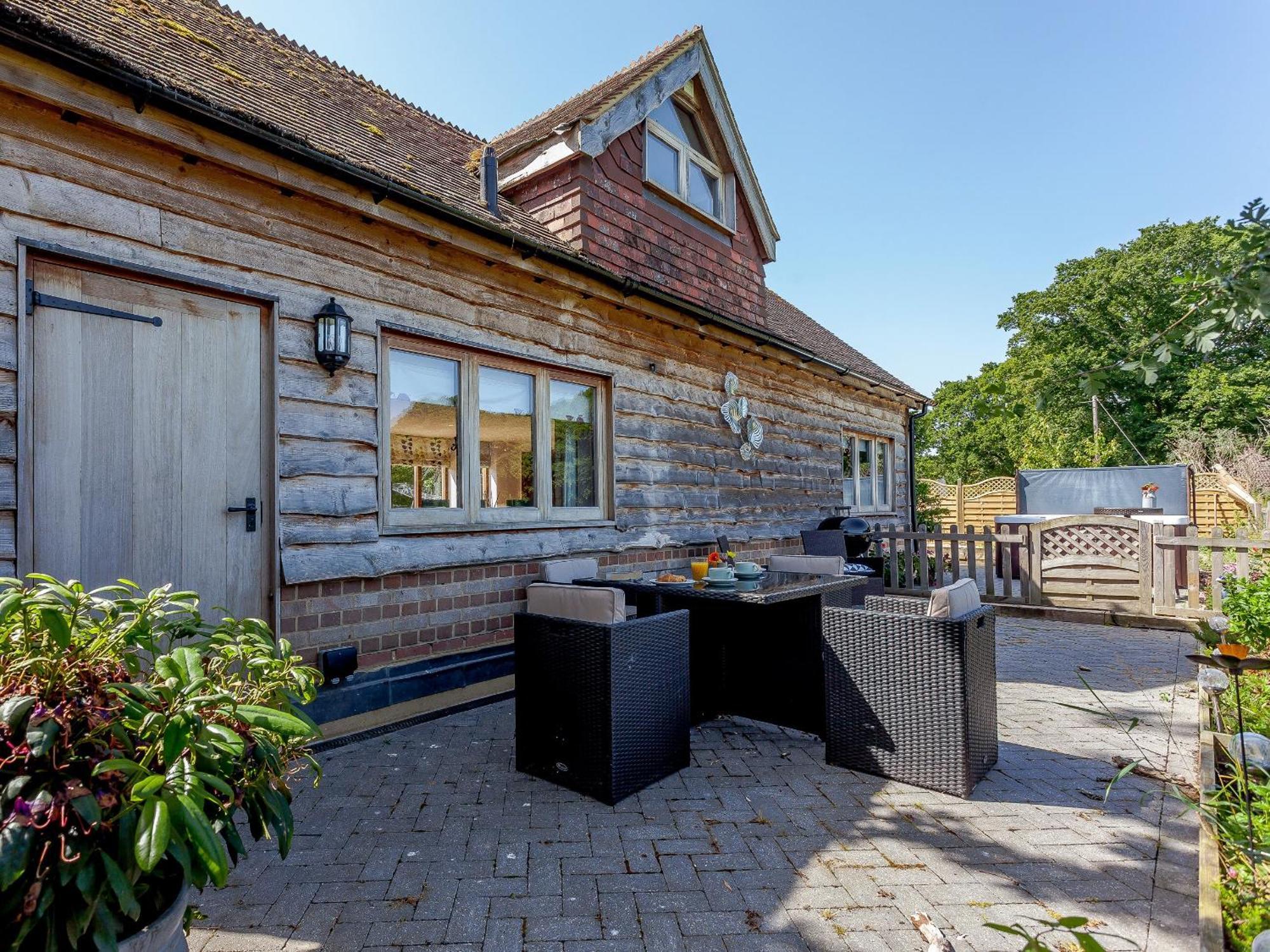 Villa The Barn Coldwaltham Esterno foto